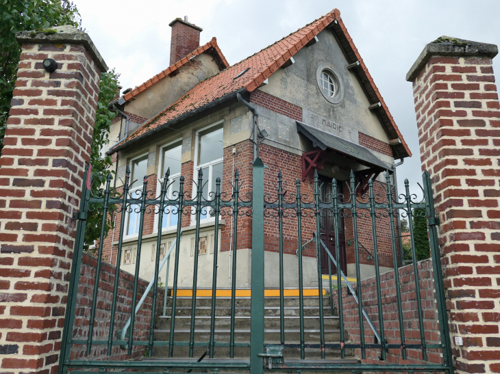 La mairie - Becquigny