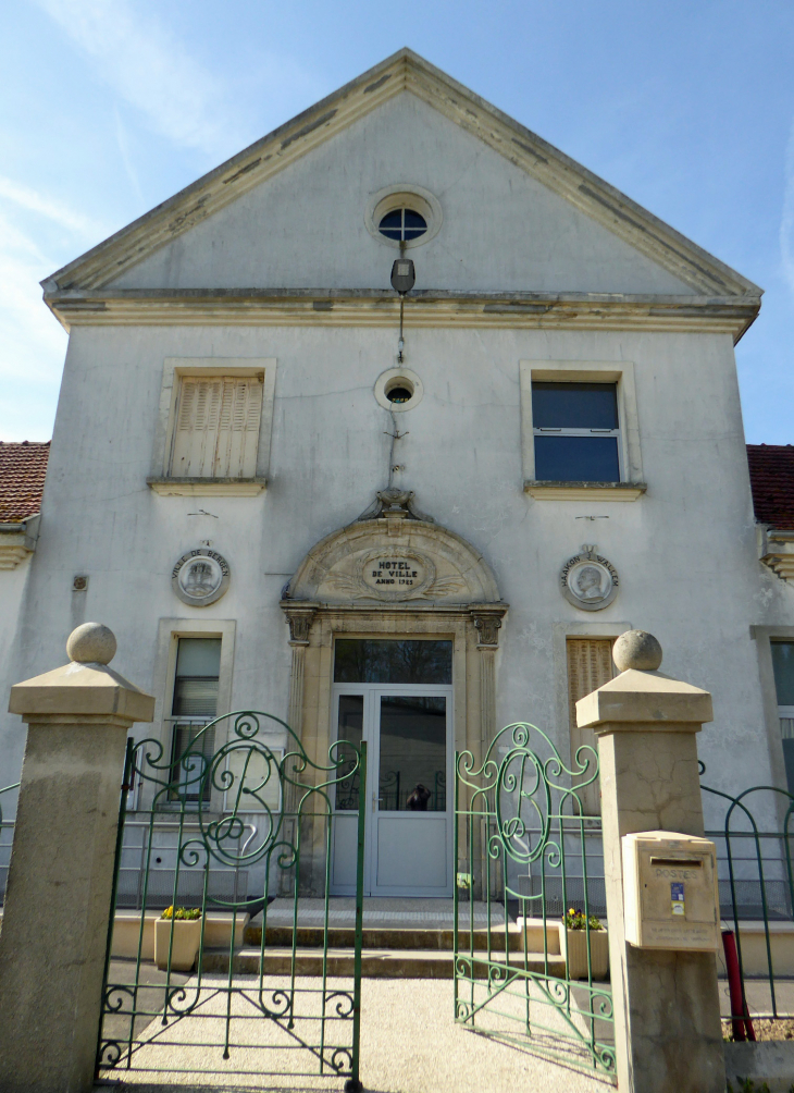 La mairie - Bouchavesnes-Bergen