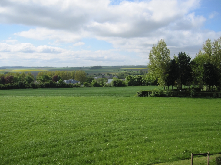 Vue de tour-de-guet-a-l-emplacement-du-fameux-moulin-d-ou-edouard-iii-suivait-la-bataille - Crécy-en-Ponthieu