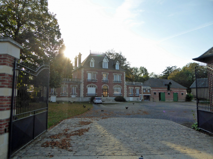 Ferme dans le centre ville - Croix-Moligneaux