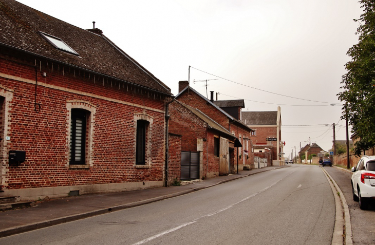 La Commune - Croix-Moligneaux