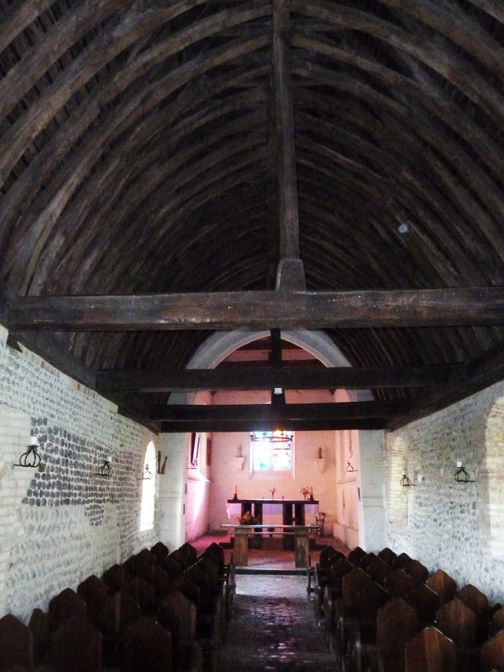 La chapelle du Hamelet : l'intérieur - Favières