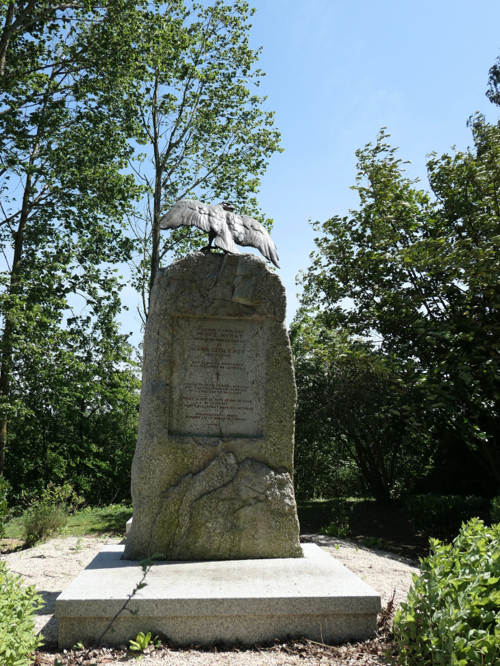 La tombe du prince Murat tué ici en 1916 à l'âge de 20 ans - Lihons