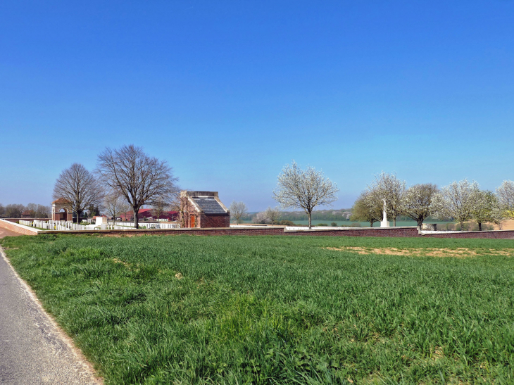 Le cimetière militaire - Mametz