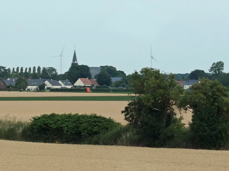 Le village vu de l'autoroute A29 - Marcelcave