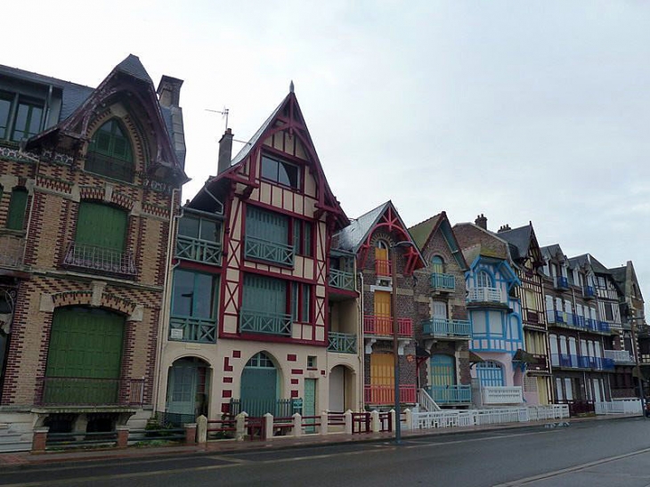 Les maisons au bord de la plage - Mers-les-Bains