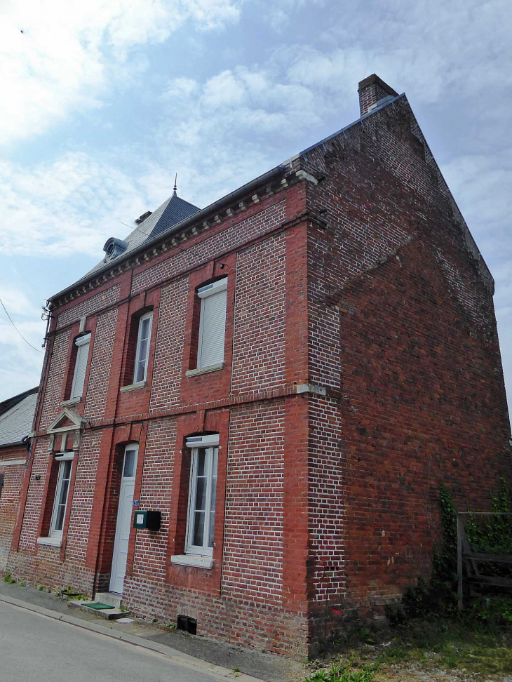 La mairie - Moyencourt-lès-Poix