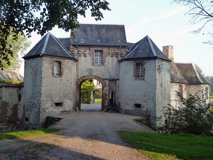 L'entrée de la maison forte - Nampont