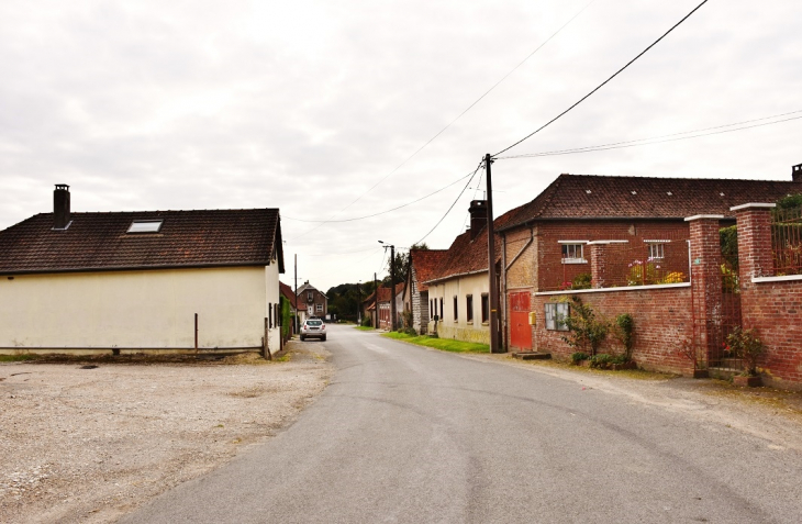 La Commune - Ponches-Estruval