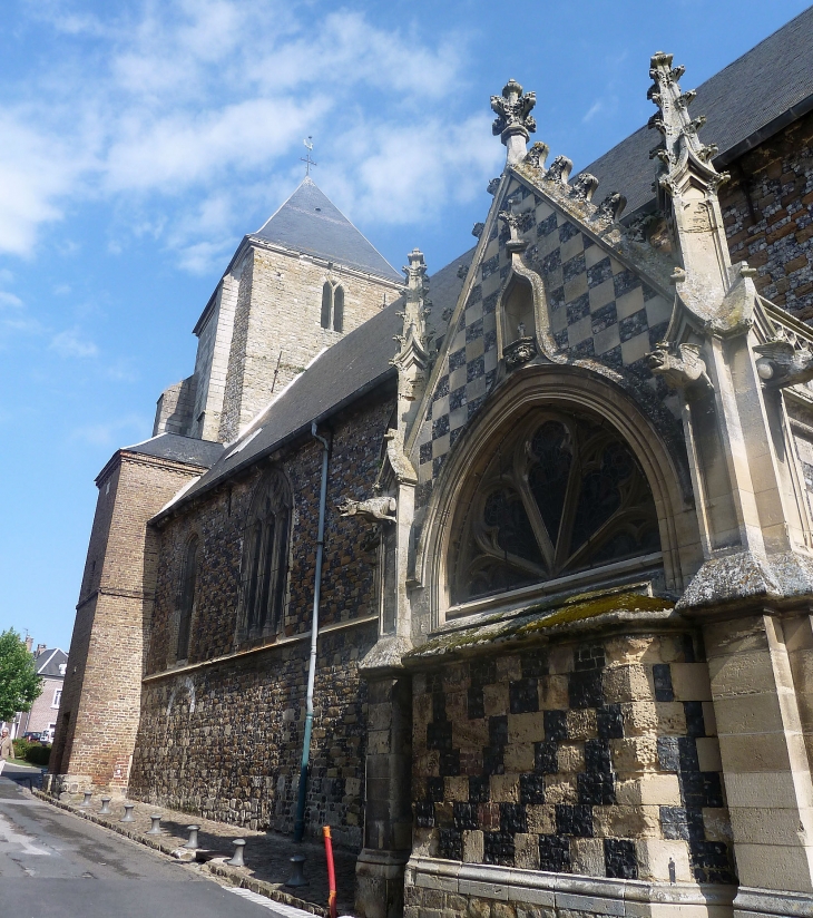 L'église aux murs en damiers de pierre et de silex - Saint-Valery-sur-Somme