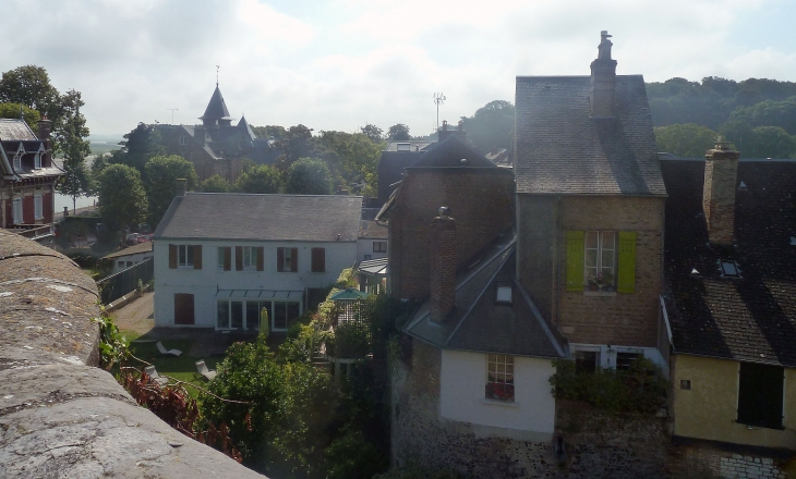 Vue sur la ville basse et sa chapelle - Saint-Valery-sur-Somme