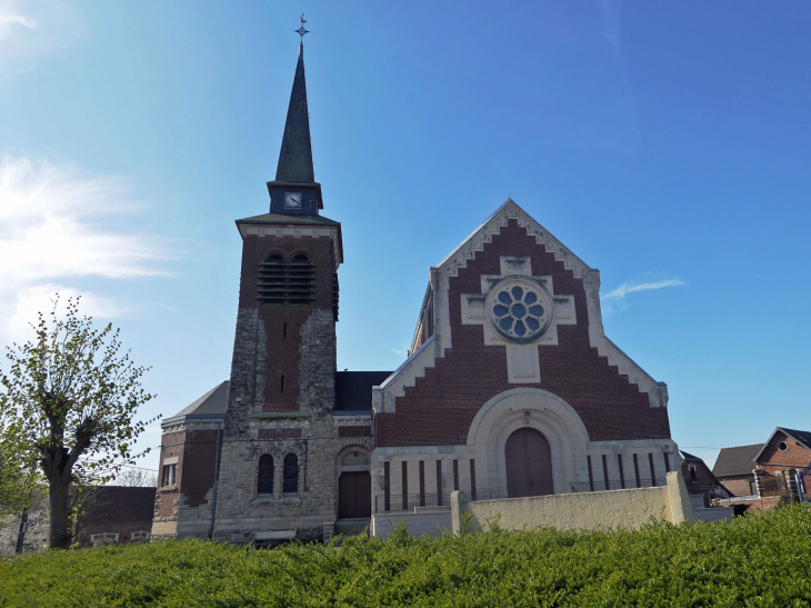 L'église - Villers-Faucon