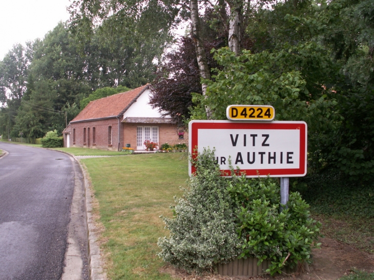 Vitz sur Authie (entrée du village) - Vitz-sur-Authie