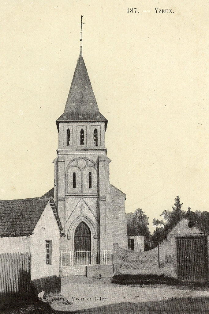 L'église d'Yzeux ( carte postale )