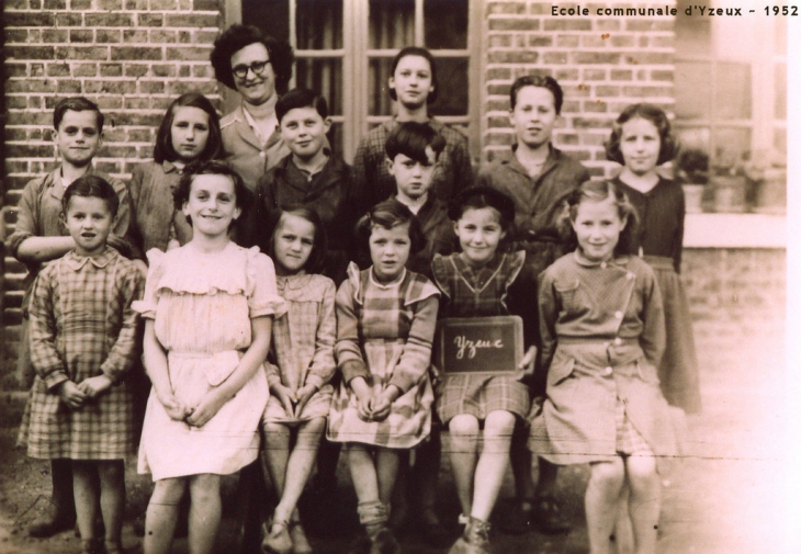 Photo de classe ~ 1952 - Yzeux