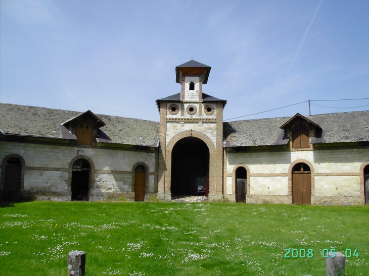 La pigeonnier du château d'Yzeux