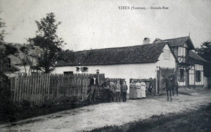 Devrait être aujourd'hui La rue de Bourdon - Yzeux