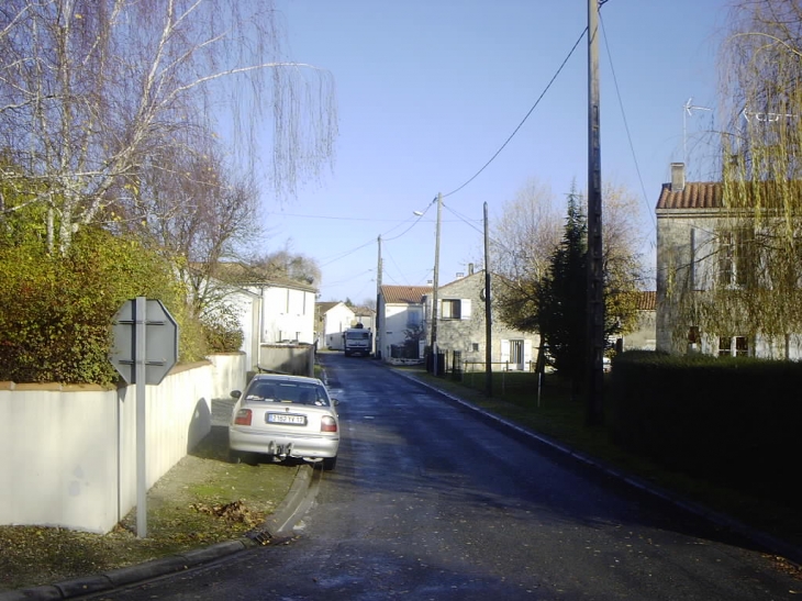 Rue de la Planterie depuis la rue de Verdun - Aigrefeuille-d'Aunis