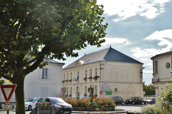 La Mairie - Aigrefeuille-d'Aunis