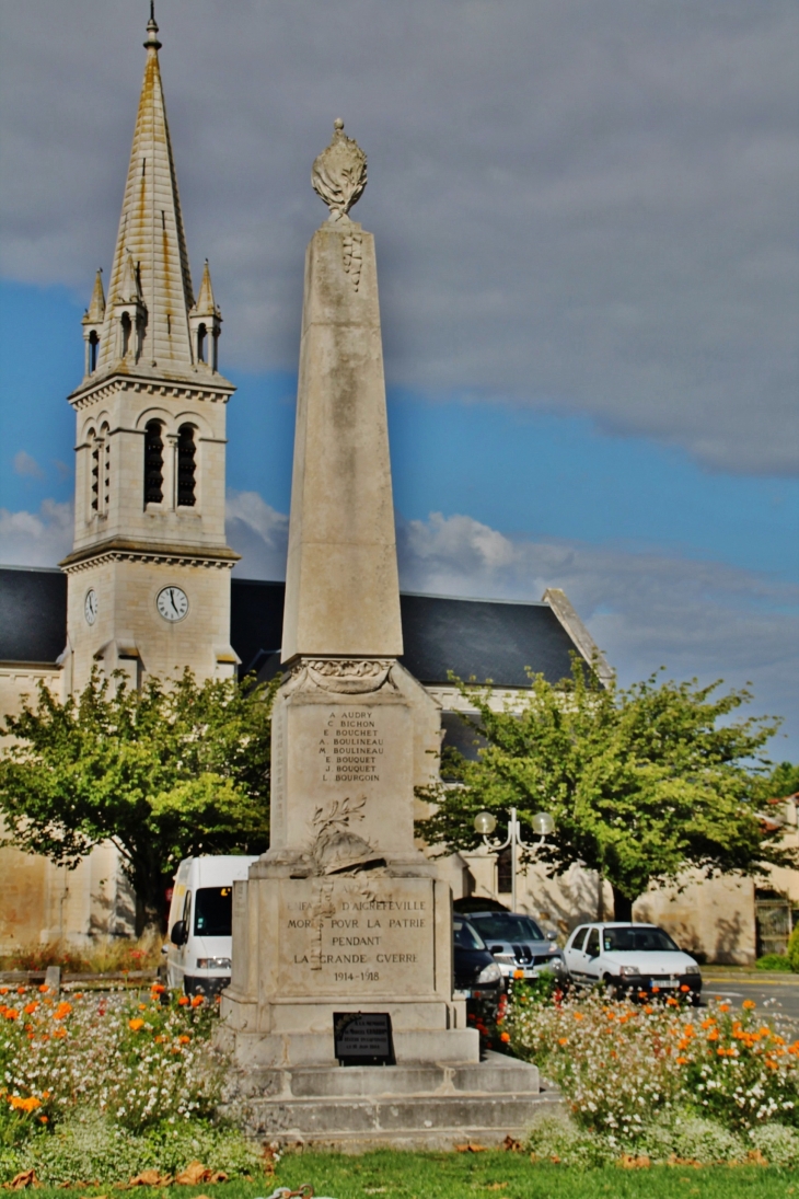 'église Saint-Etienne et le Monument-aux-Morts - Aigrefeuille-d'Aunis
