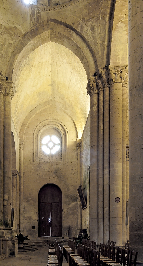 Intérieur de l'église - Aulnay