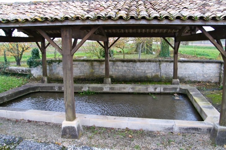 Le Lavoir. - Avy