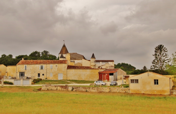 La Commune - Balanzac