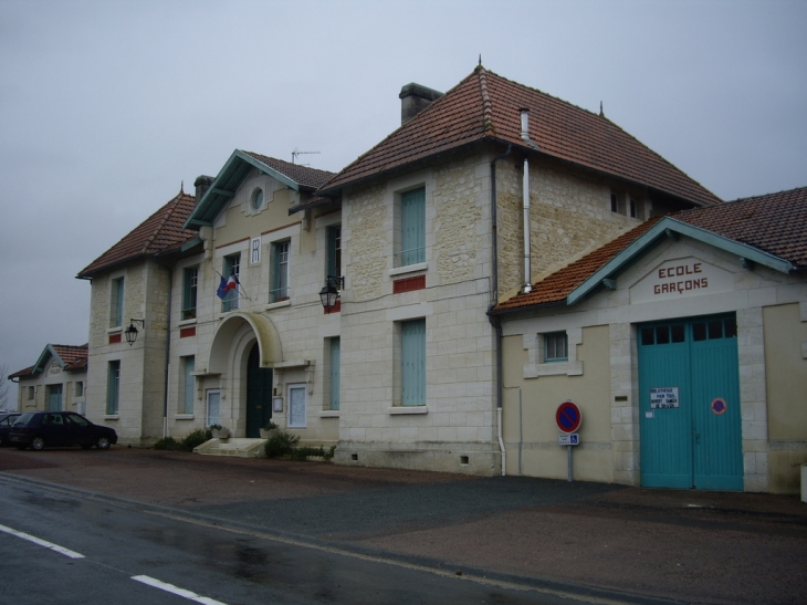 La mairie. - Boisredon