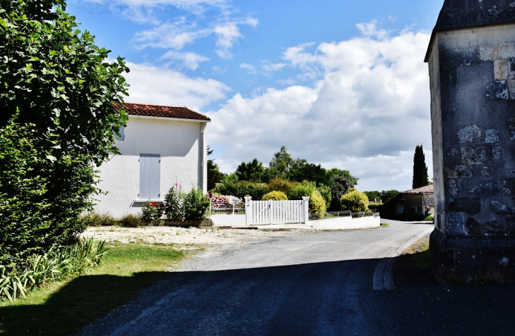 La Commune - Boutenac-Touvent