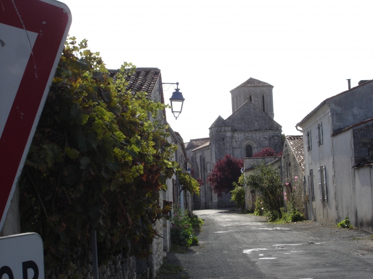 Rue de l'église - Champagne