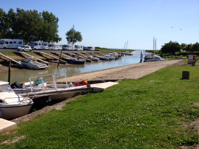 Le port. - Chenac-Saint-Seurin-d'Uzet