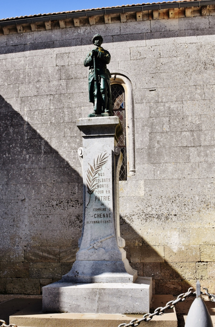 Monument-aux-Morts - Chenac-Saint-Seurin-d'Uzet
