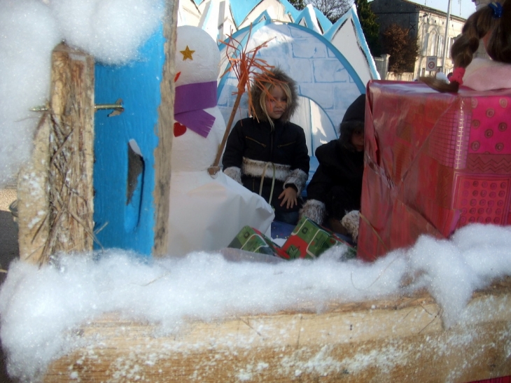 Parade de Noel La Neige - Cozes