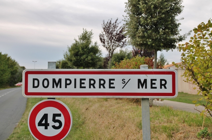  - Dompierre-sur-Mer