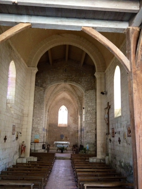 Intérieur de l'église. - Épargnes