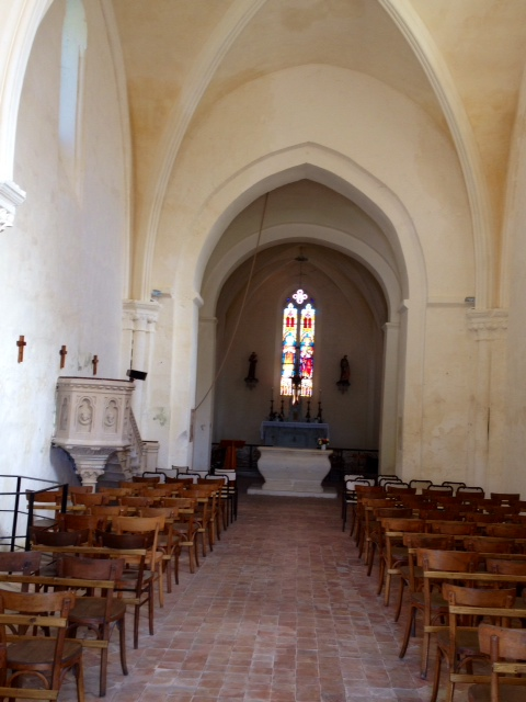 L'intérieur de l'église. - Floirac