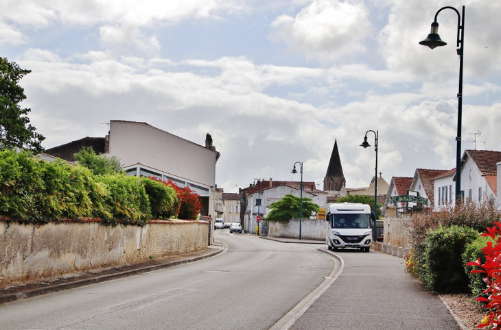 La Commune - Gémozac