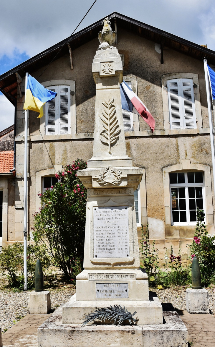 Monument-aux-Morts - Givrezac