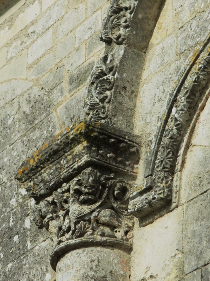 Eglise St Sauveur  - Jarnac-Champagne