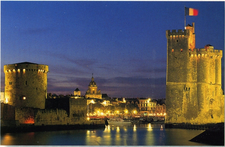 Tour de la Chaîne. Tour Saint Nicolas (carte postale de 2002) - La Rochelle