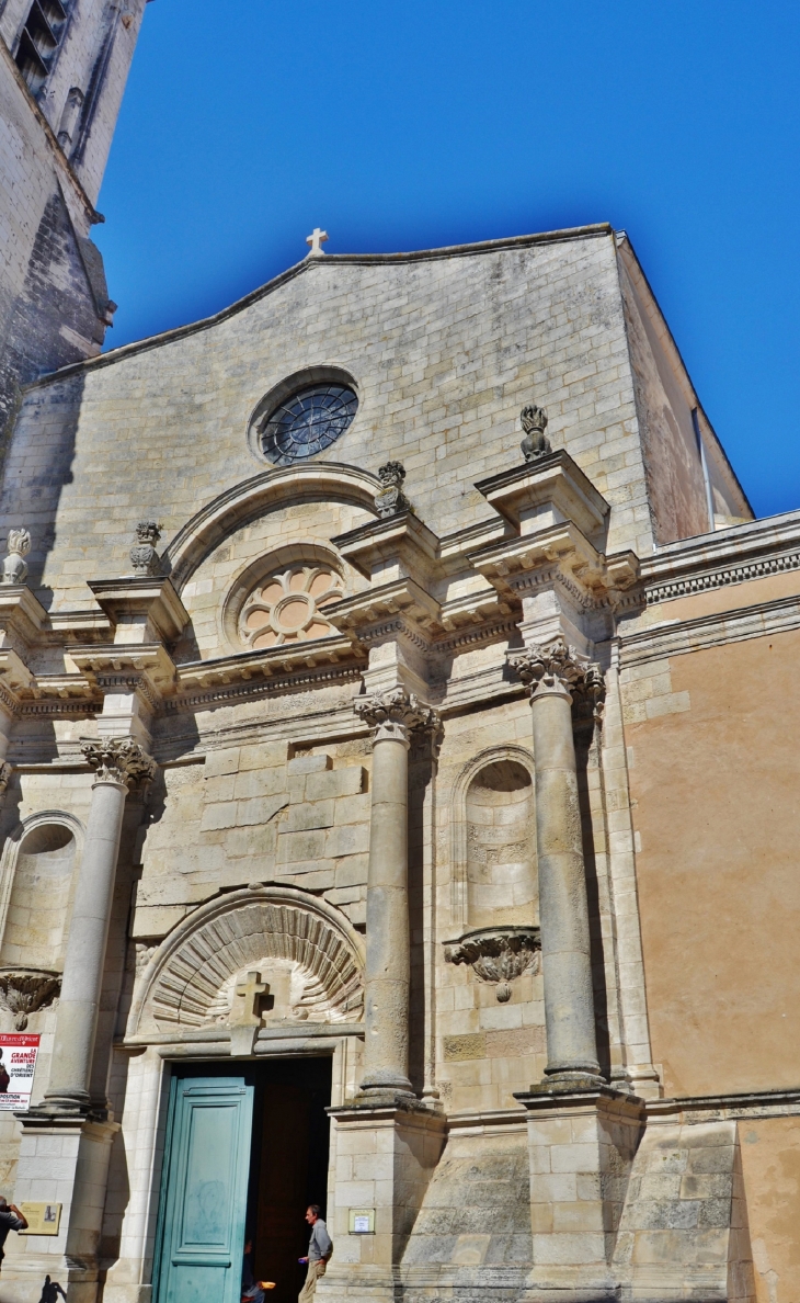  .église Saint-Sauveur - La Rochelle