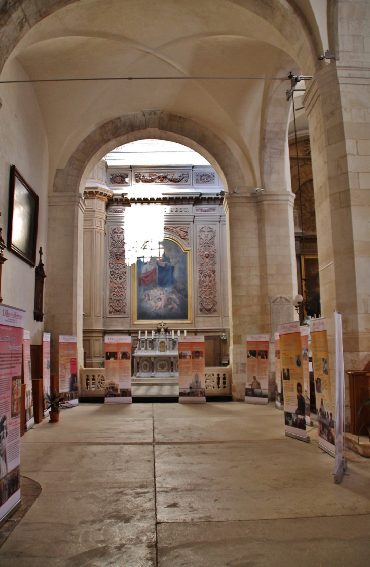  .église Saint-Sauveur - La Rochelle