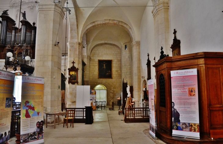  .église Saint-Sauveur - La Rochelle