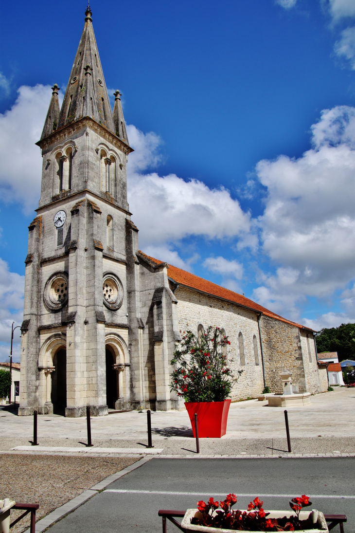 +-église Saint-Cyr - Les Mathes