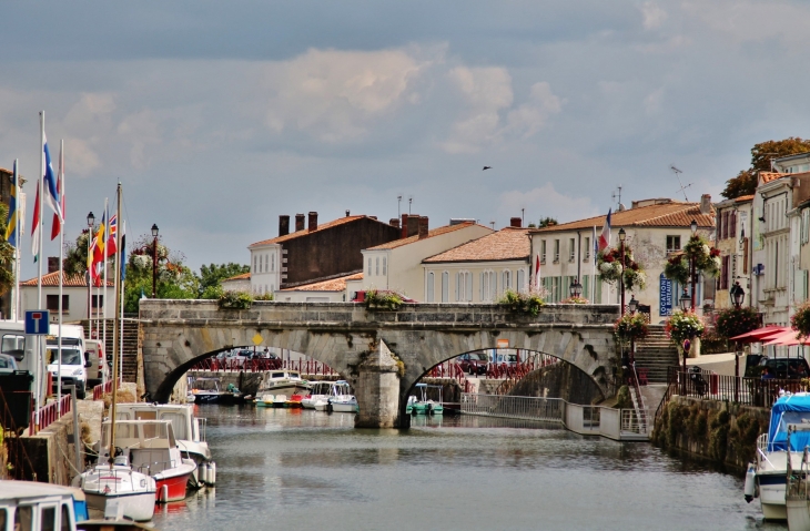 Port de Plaisance - Marans