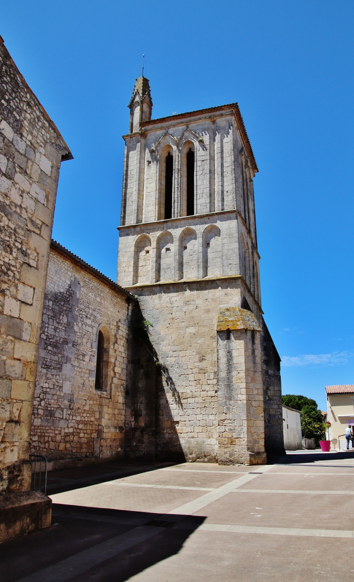 +-égliose Saint-Saturnin - Meschers-sur-Gironde