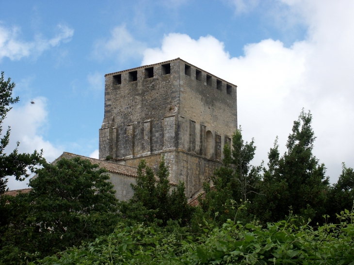 Le clocher de l'église Saint-Pierre - Mornac-sur-Seudre