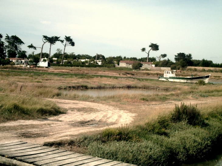  - Port-des-Barques