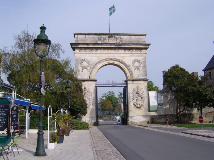 Porte de l'arsenal - Rochefort