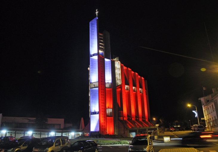 NOTRE DAME DE ROYAN